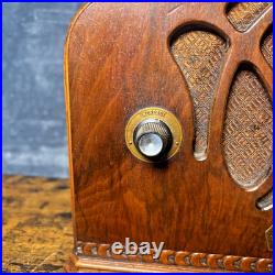 Vintage 1933 Emerson 250-AW Midget Tube Radio Wood Cabinet Powers On/Static