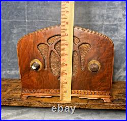Vintage 1933 Emerson 250-AW Midget Tube Radio Wood Cabinet Powers On/Static