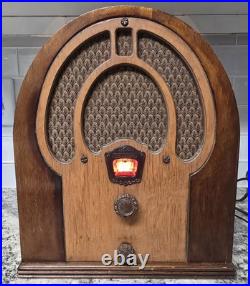 Vintage 1933 Philco Jr. 80B Cathedral Tube Radio Restored & Working Beauty Vintage 1933 Philco Jr. 80B Cathedral Tube Radio Restored & Working Beauty