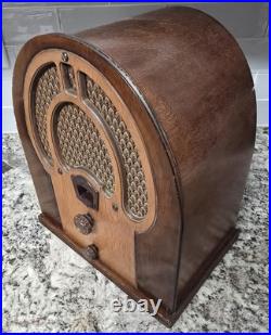 Vintage 1933 Philco Jr. 80B Cathedral Tube Radio Restored & Working Beauty Vintage 1933 Philco Jr. 80B Cathedral Tube Radio Restored & Working Beauty