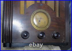 Vintage 1935 Atwater-Kent 415Q Tombstone Tube Radio Tabletop 17 Wood case