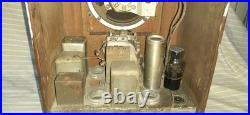 Vintage 1935 Detrola model 5B Tombstone 3-Band AM/SW Radio 5-Tube 550kHz 16MHz