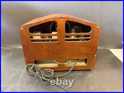 Vintage 1935 Emerson Model 111 three band tube radio