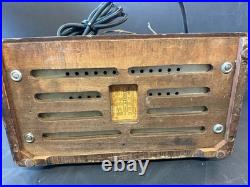 Vintage 1935 Emerson Model 111 three band tube radio