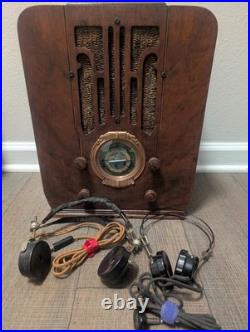 Vintage 1935 Silvertone Model 1904 Tombstone Radio