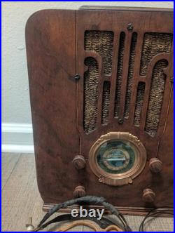 Vintage 1935 Silvertone Model 1904 Tombstone Radio