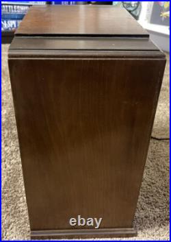 Vintage 1935 Silvertone Model 1904 Tombstone Radio, Powers On, Hums