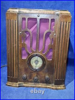 Vintage 1936 Coronado 575 Wood Tombstone Tube Radio Art Deco Airplane Dial