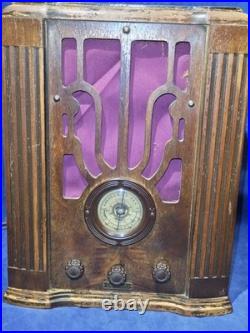 Vintage 1936 Coronado 575 Wood Tombstone Tube Radio Art Deco Airplane Dial