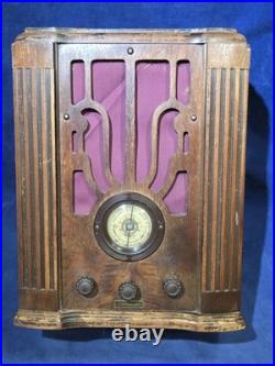 Vintage 1936 Coronado 575 Wood Tombstone Tube Radio Art Deco Airplane Dial