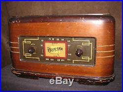 Vintage 1938 Trav-ler Tube Radio A502