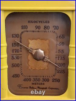 Vintage 1939 Emerson 5 Tube Radio Model DB-301