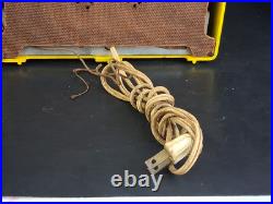 Vintage 1939 Emerson 5 Tube Radio Model DB-301