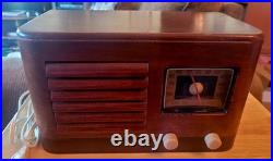Vintage 1939 GE Model HJ514 AM 5 Tube Radio Ingraham Cabinet Very Clean Works