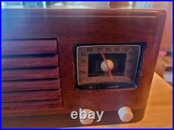 Vintage 1939 GE Model HJ514 AM 5 Tube Radio Ingraham Cabinet Very Clean Works