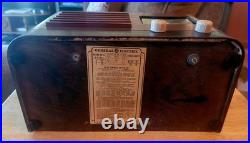 Vintage 1939 GE Model HJ514 AM 5 Tube Radio Ingraham Cabinet Very Clean Works Vintage 1939 GE Model HJ514 AM 5 Tube Radio Ingraham Cabinet Very Clean Works