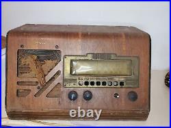 Vintage 1939 Philco Model 39-25 Tube AM Radio