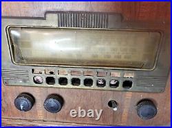 Vintage 1939 Philco Model 39-25 Tube AM Radio