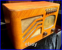 Vintage 1939 Philco Tube AM Radio Model 39-7 Antique Wood Art Deco