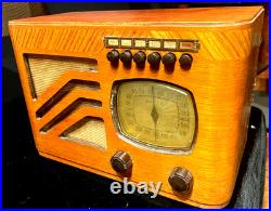 Vintage 1939 Philco Tube AM Radio Model 39-7 Antique Wood Art Deco
