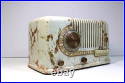 Vintage 1939 Silvertone Art Deco Old Swirled Marbled Color Bakelite Tube Radio Vintage 1939 Silvertone Art Deco Old Swirled Marbled Color Bakelite Tube Radio