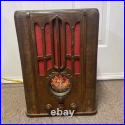 Vintage 1939 Zenith Large Art Deco Wooden Tombstone AC Tube Radio All Bands