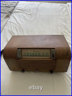 Vintage 1940-41 Hoffman A-300 Tube Radio WORKING Art Deco Wood AM Los Angeles