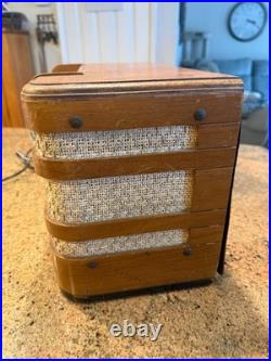 Vintage 1940'S Crosley American Overseas 66TC Tube Radio SEE VIDEO
