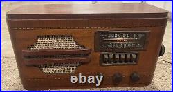 Vintage 1940 Wards Airline 0BR4-609A Tube Radio AM, SW, Beautiful, Works Great