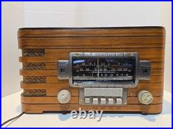 Vintage 1940 Zenith 6-S-439 Tube Radio Chassis 5678 Art Deco Wood WORKS GREAT