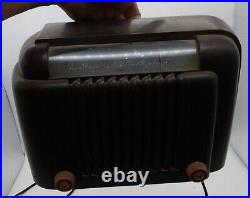 Vintage 1940's Aviation Bendix AM Radio Brown Bakelite Model 526A Rare Hump Back