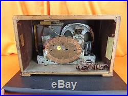 Vintage 1940's EMERSON EH342 Wood Cabinet TUBE RADIO
