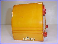 Vintage 1940's Fada Temple 652 Open Grill Butterscotch with Red Trim Tube Radio