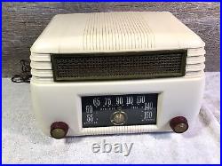 Vintage 1940's General Electric Model 201 AM Tube Radio Refurbished