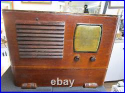 Vintage 1940's Sentinel Tube Radio Model 175BTW UNTESTED