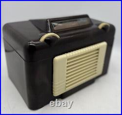 Vintage 1940's Setchell Carlson 408 Frog Eyes AM Bakelite 2 Tone Tube Radio