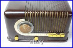 Vintage 1940's Silvertone Candy Cane Bakelite Tube Radio 3351 Powers on