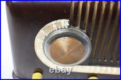 Vintage 1940's Silvertone Candy Cane Bakelite Tube Radio 3351 Powers on