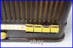 Vintage 1940's Silvertone Candy Cane Bakelite Tube Radio 3351 Powers on