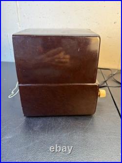 Vintage 1940's TUBED Zenith Bakelite Am Fm Table Radio Working
