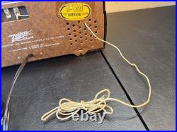 Vintage 1940's TUBED Zenith Bakelite Am Fm Table Radio Working