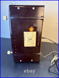 Vintage 1940's TUBED Zenith Bakelite Am Fm Table Radio Working