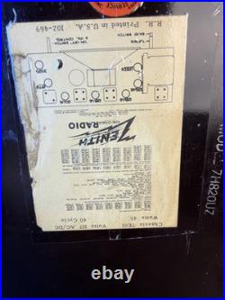 Vintage 1940's TUBED Zenith Bakelite Am Fm Table Radio Working