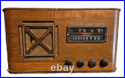 Vintage 1940's Wards Airline AM/SW Tube Radio Turns On, Lights Up! Estate Sale