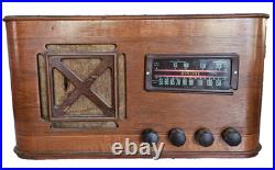 Vintage 1940's Wards Airline AM/SW Tube Radio Turns On, Lights Up! Estate Sale
