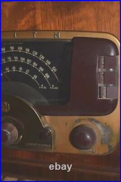 Vintage 1940's Zenith Model 9H881 AM/FM Tube Large Table Radio Works