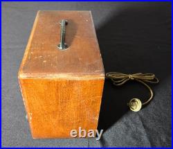 Vintage 1940s Emerson Wood Tube Radio Art Deco Dial Carry Handle UNTESTED AS-IS