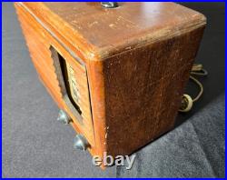 Vintage 1940s Emerson Wood Tube Radio Art Deco Dial Carry Handle UNTESTED AS-IS