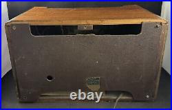 Vintage 1940s Westinghouse L-641 Wood Table Tube Radio Made in USA