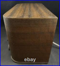 Vintage 1941 Delco R-1174 Wooden Table Tube Radio Made in USA